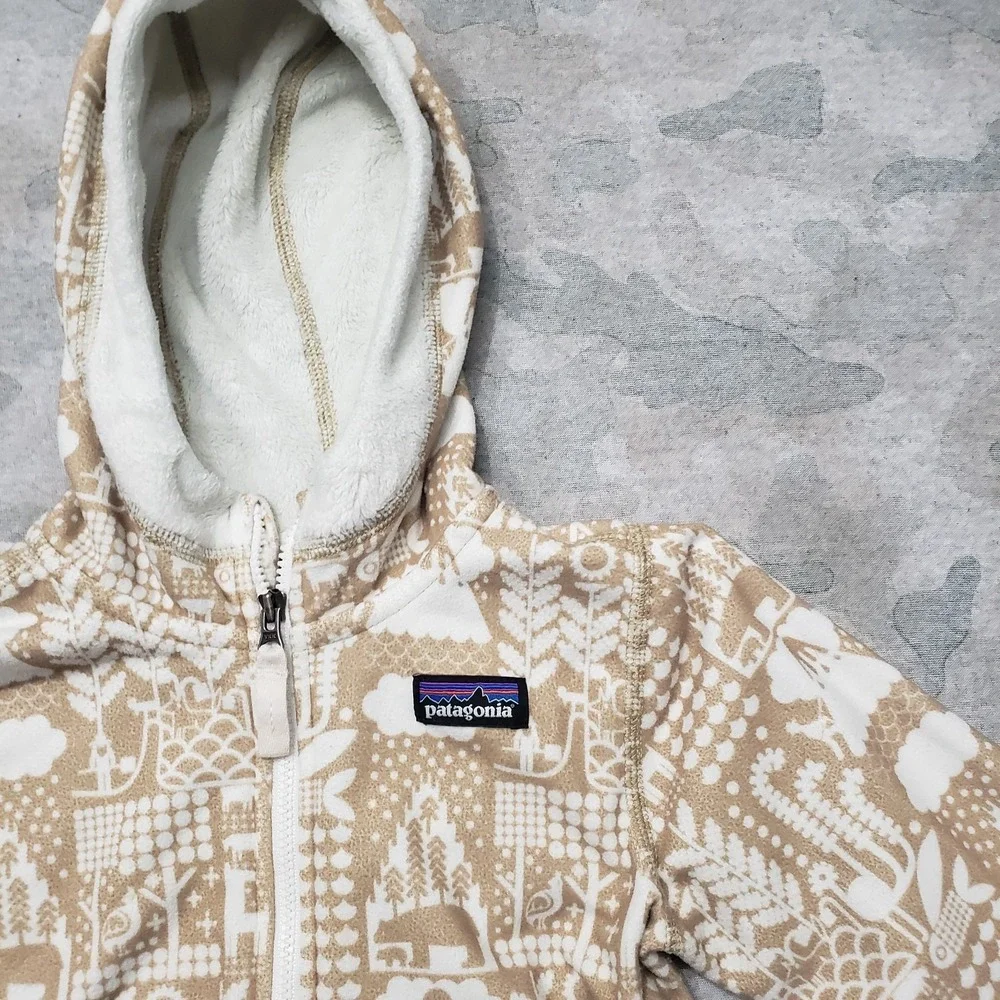 Patagonia Jacket Youth 12-18M Tan Full Zip Pockets Hooded Outdoors Gorpcore